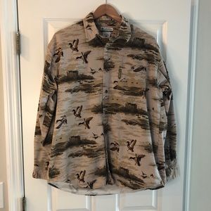 Kitsch Columbia sportswear duck shirt 🦆 size medium